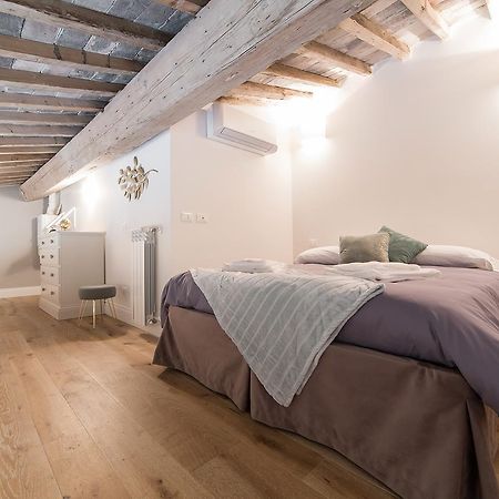Santa Croce Apartment Florens Exteriör bild